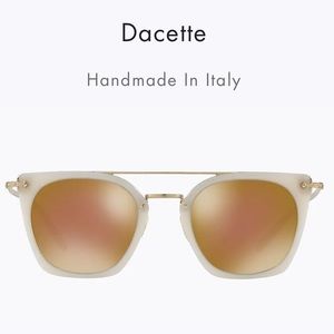 BNIB 👀 Oliver Peoples Dacette sunnies in Ecru/Gold